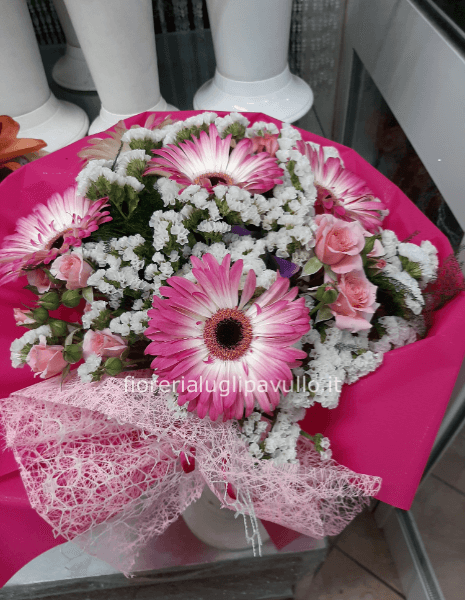 Bouquet di rose e gerbere