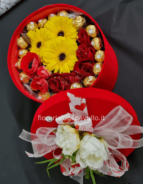 flowers box velluto con tutto rose o misto come in foto