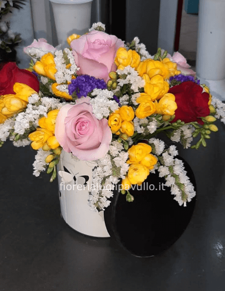 flowers box medio piccola con farfalle 3d