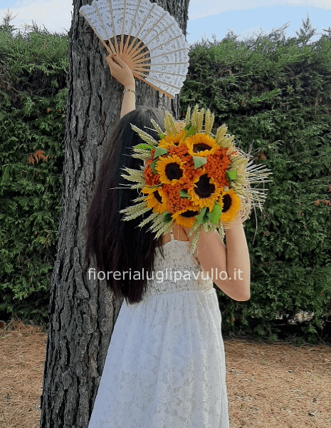 bouquet di  girasoli e spighe senza confezione con verde molto fine